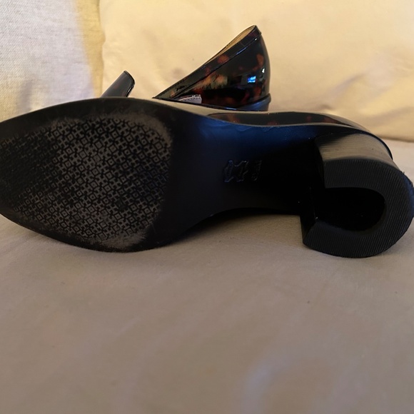 Tory Burch Gemini Link Tortoise Patent Leather Pumps 6.5 - Picture 4 of 5